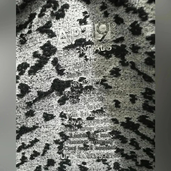 Apt 9 Tank Top Shirt sleeveless straps gray & black snake print stretch L/ XL - Picture 4 of 6